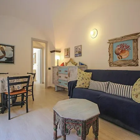 Luigi Xiv Apartment